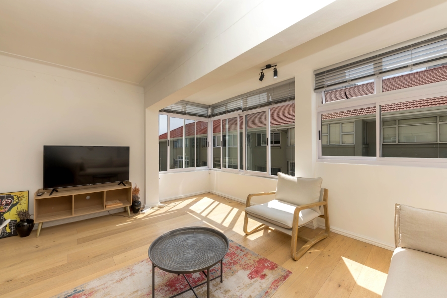 To Let 2 Bedroom Property for Rent in Mouille Point Western Cape